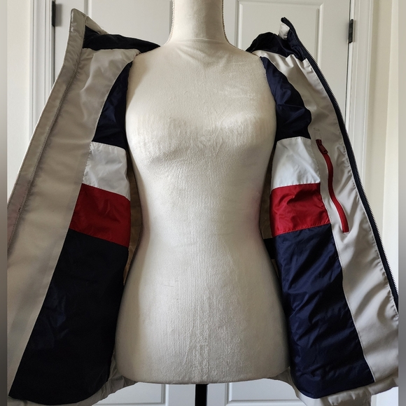 Preowned Tommy Hilfiger, size small, mens, quilted puffer - Picture 11 of 16